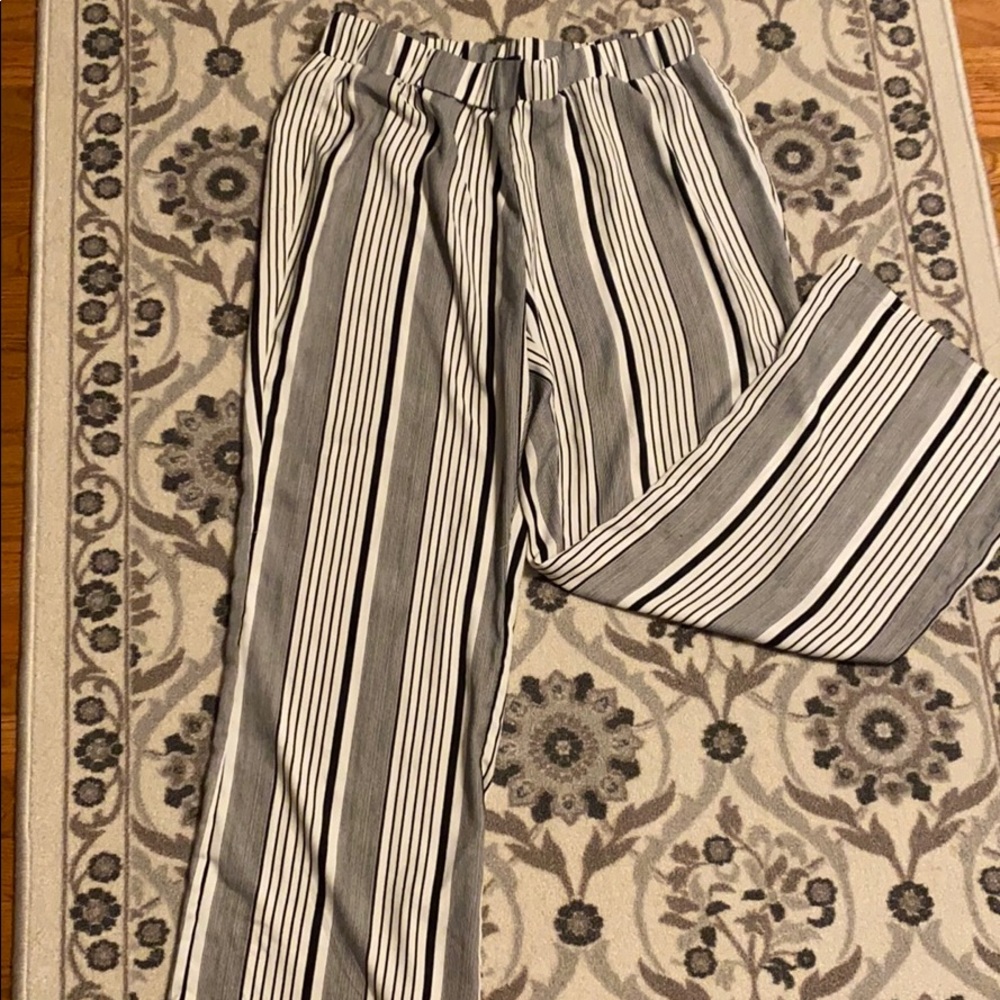 Black and White stripped summer pants